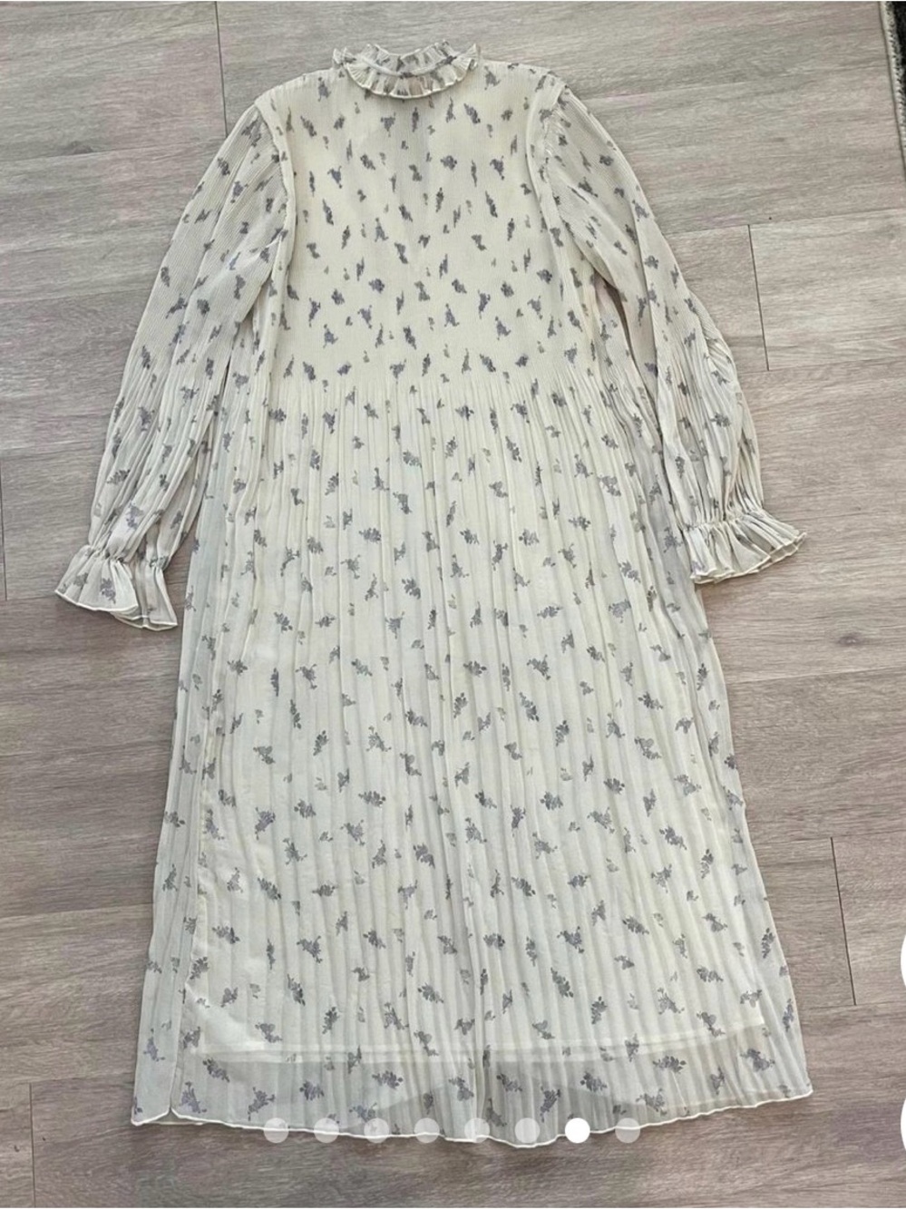 Ganni Cream Floral Tie-Neck Pleated Midi Dress - Picture 6 of 9